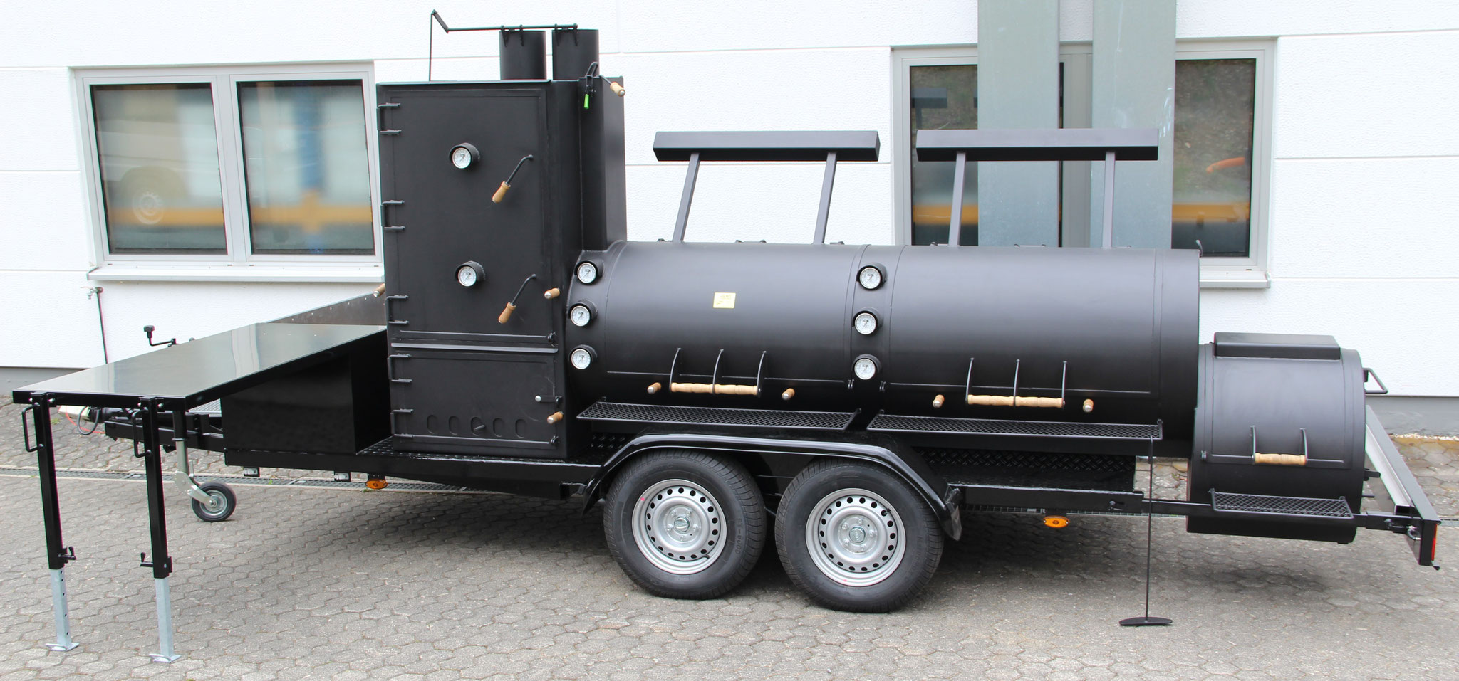 Joe's 30" Extended Catering Smoker Trailer 30" Extended Catering Smoker Trailer (EU)
